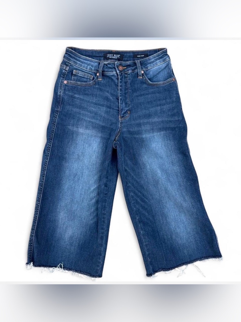 Judy Blue blue denim capri jeans wide leg with raw hem Size: 5/27